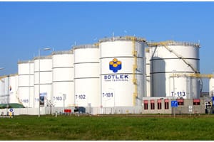 Article image of: Botlek Tank terminal (BTT) voor 100% naar HES