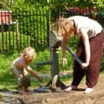 Article image of: SWN80 handpomp voor waterprojecten met een educatief karakter