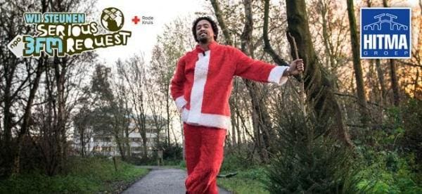 Article image of: Klanten HITMA versieren kerstboom voor Serious Request