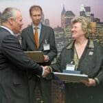 Article image of: AXIS & Stuifmeel BV ontvangt zilveren `Bonding and Bridging Award`