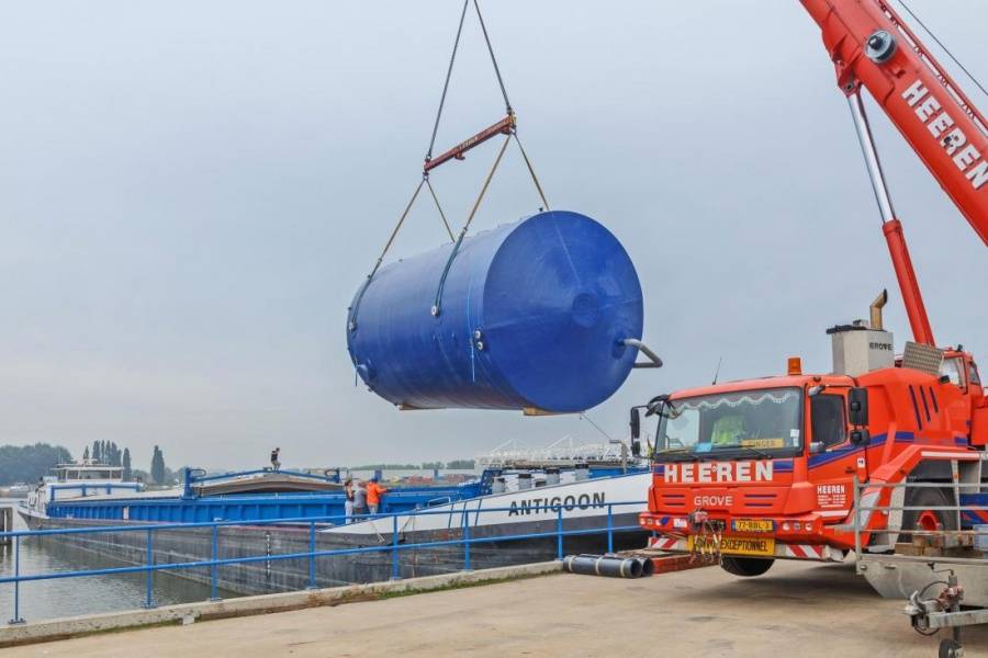 Article image of: De eerste producten vertrekken vanuit M.I.P. Megasolutions