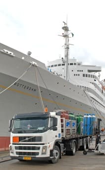 Article image of: Linde blijft lasgassen voor renovatie ss Rotterdam verder leveren