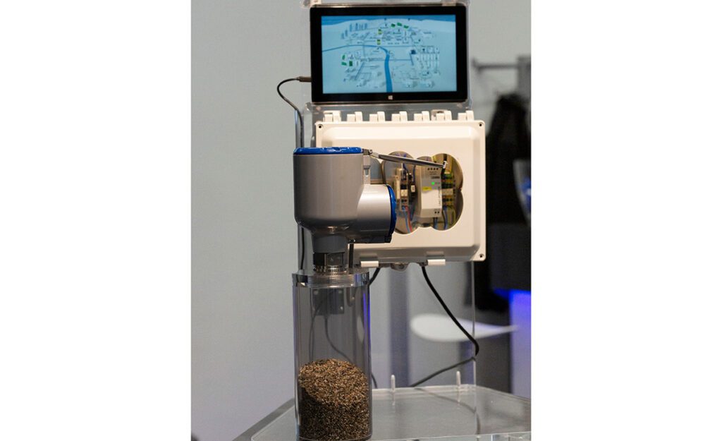 Optiwave 6500 C- van Krohne met Frequency-Modulated Continuous Wave (FCMW)-radar meet in deze opstelling het niveau van biomassa